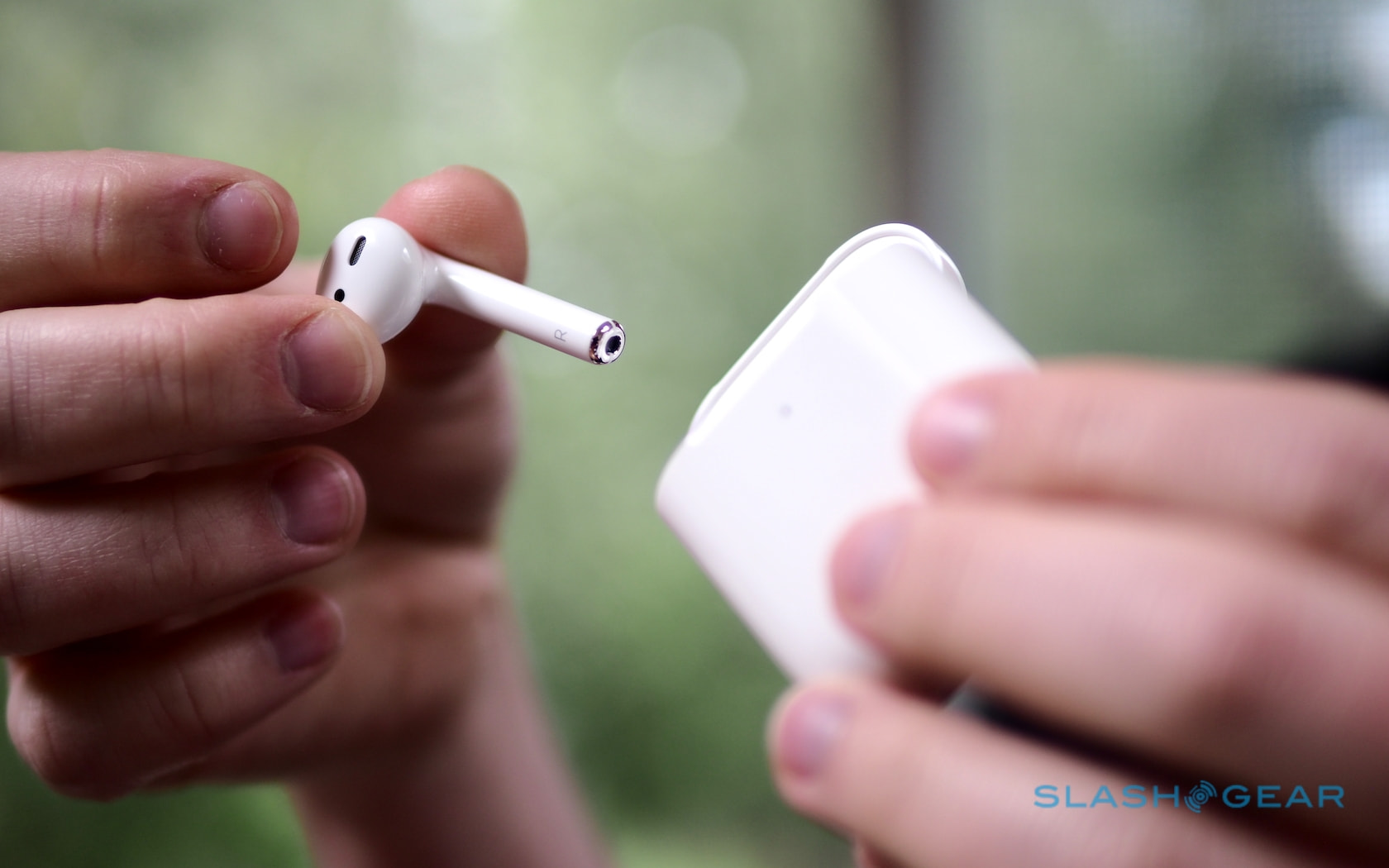 noise cancelling apple airpods 2