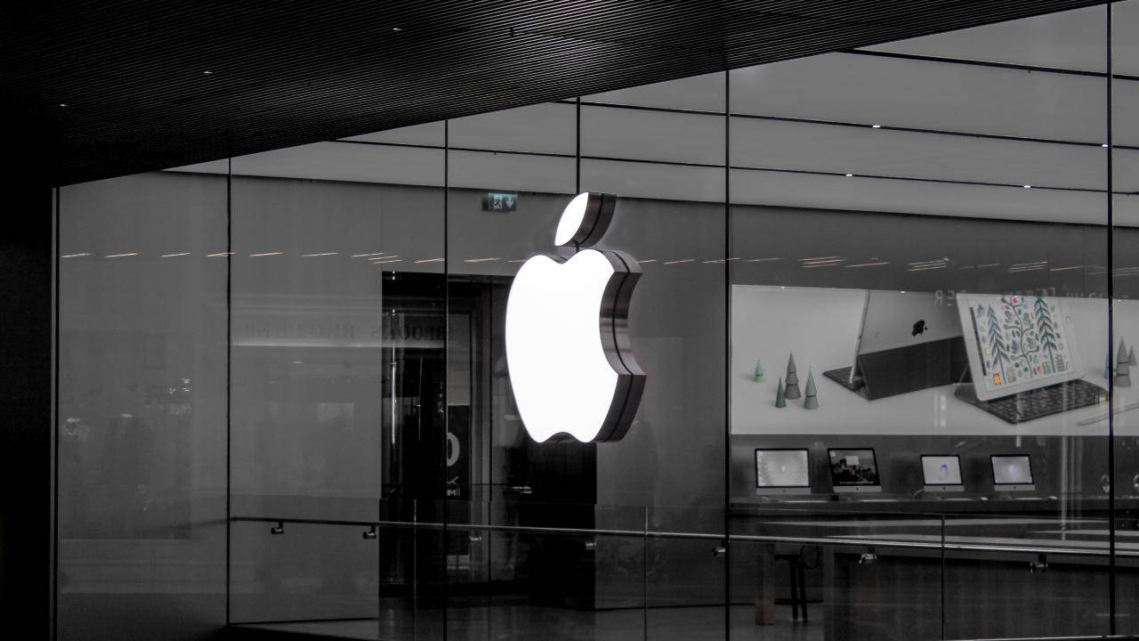 Apple’s AR glasses are closer than we thought says analyst