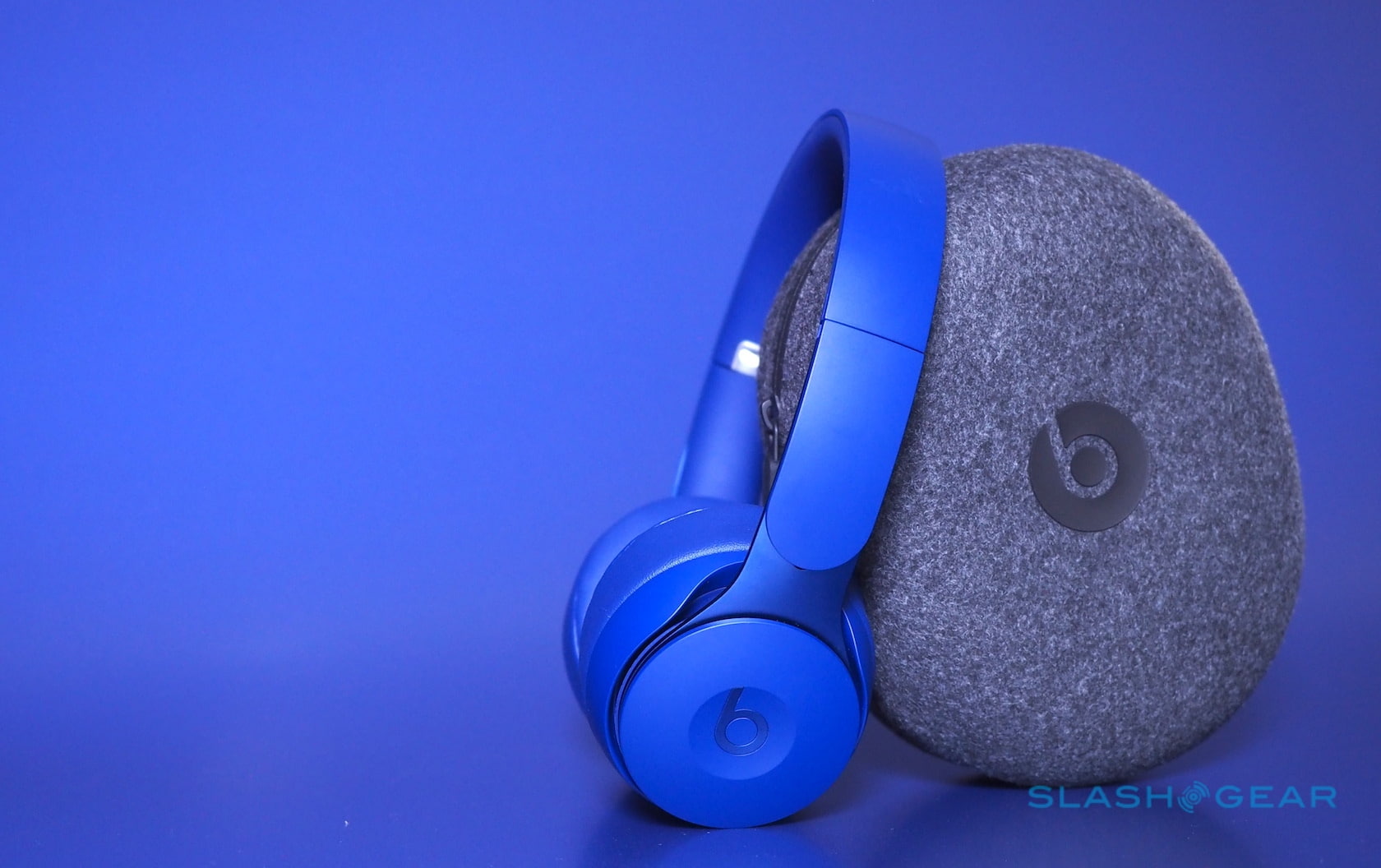 beats headphones dark blue