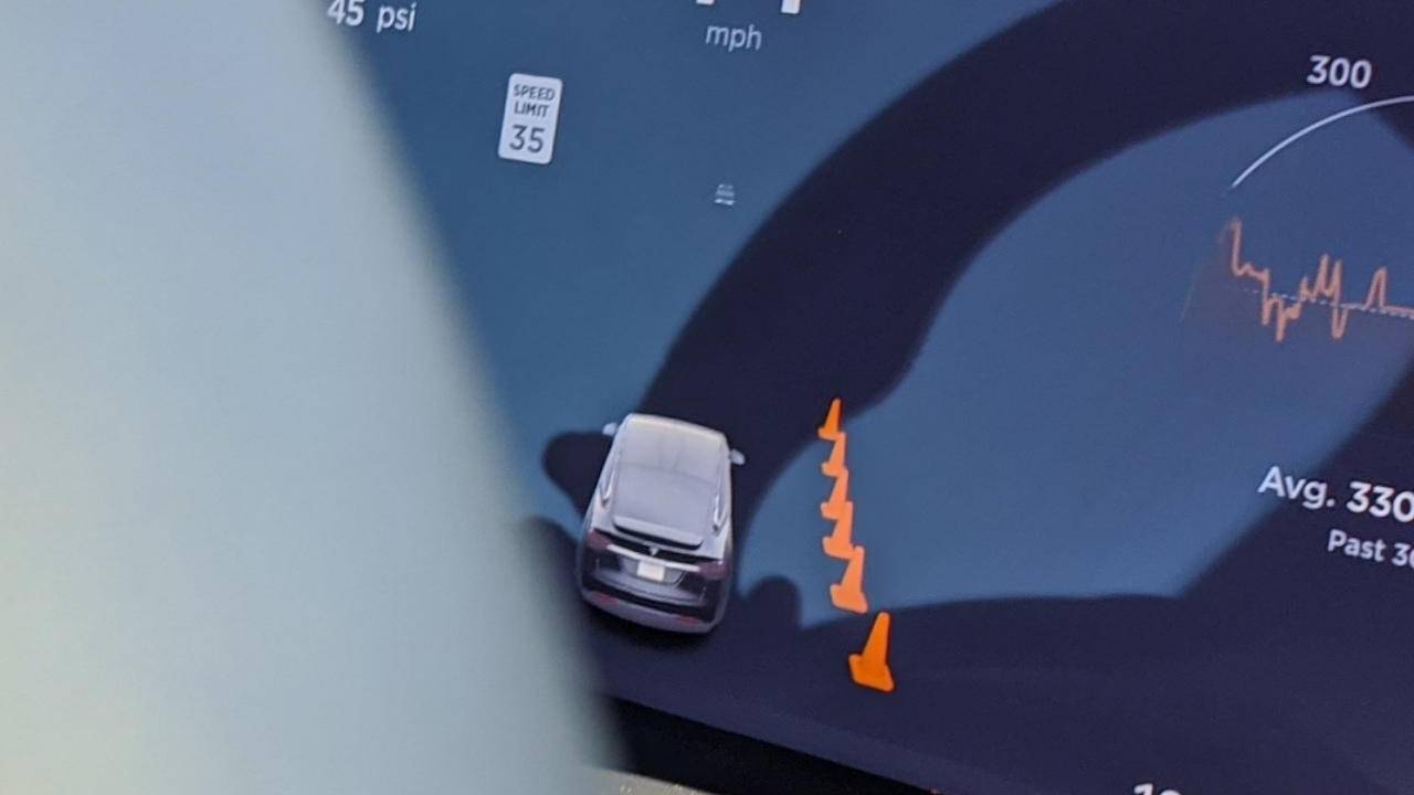 Tesla Autopilot can now detect traffic cones