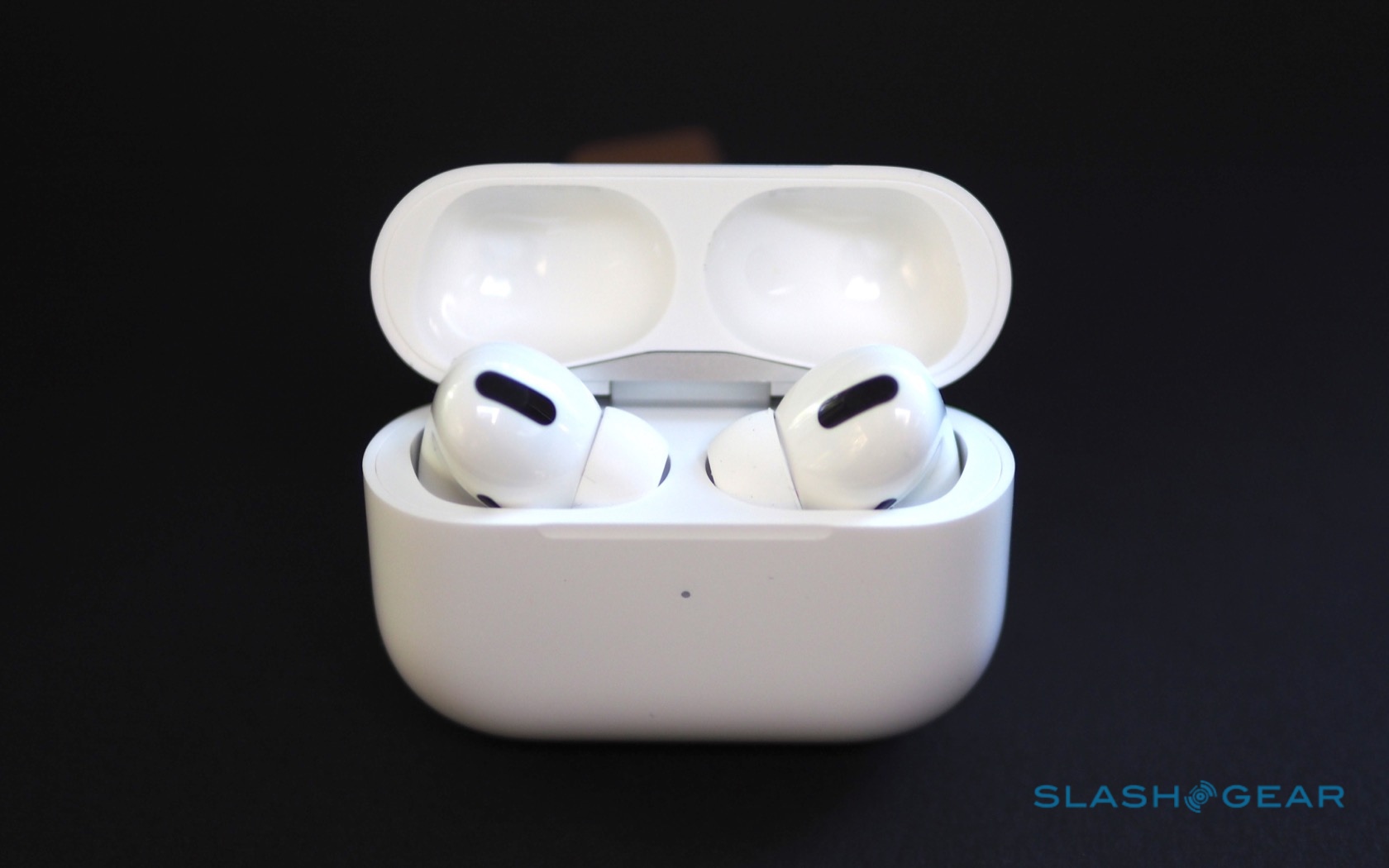 airpods pro outside noise