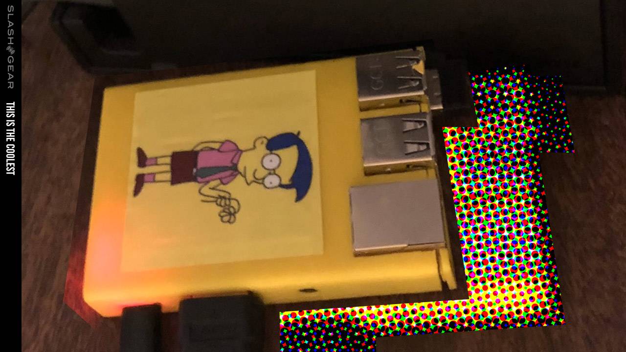 This Simpsons box plays random episodes on shuffle via HDMI