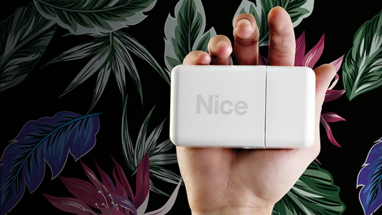 Xiaomi amazfit gts 3. Yubii home. Autodesk лого. Nice e fit m 3017 bd. New smart home.