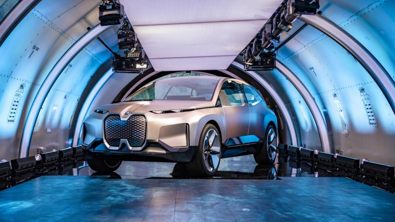 The Bmw Inext Electric Suv Has Two Big Plans For 5g Slashgear
