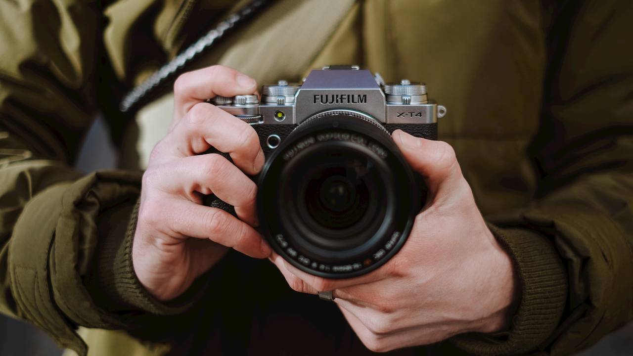 Fujifilm X-T4 announced with in-body image stabilization