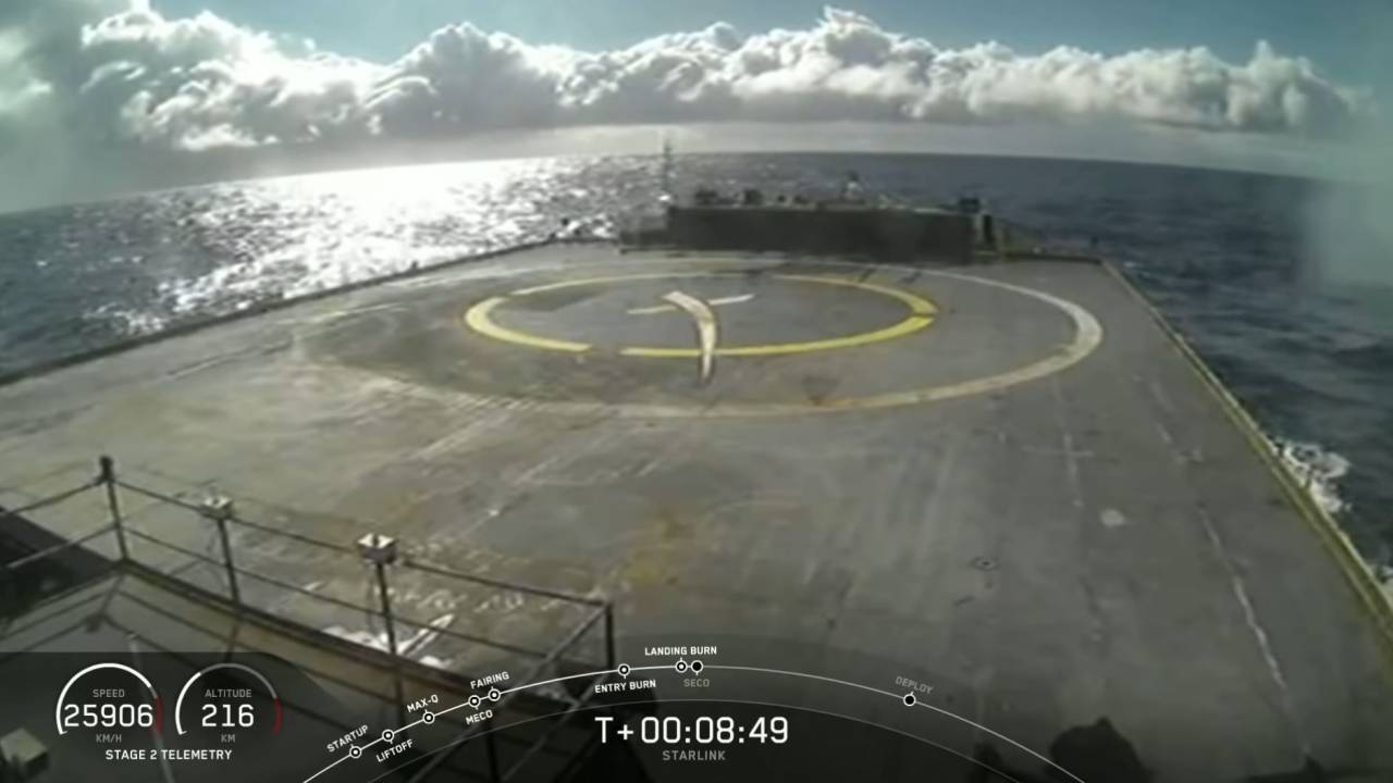 SpaceX’s Falcon 9 booster landing didn’t go according to plan