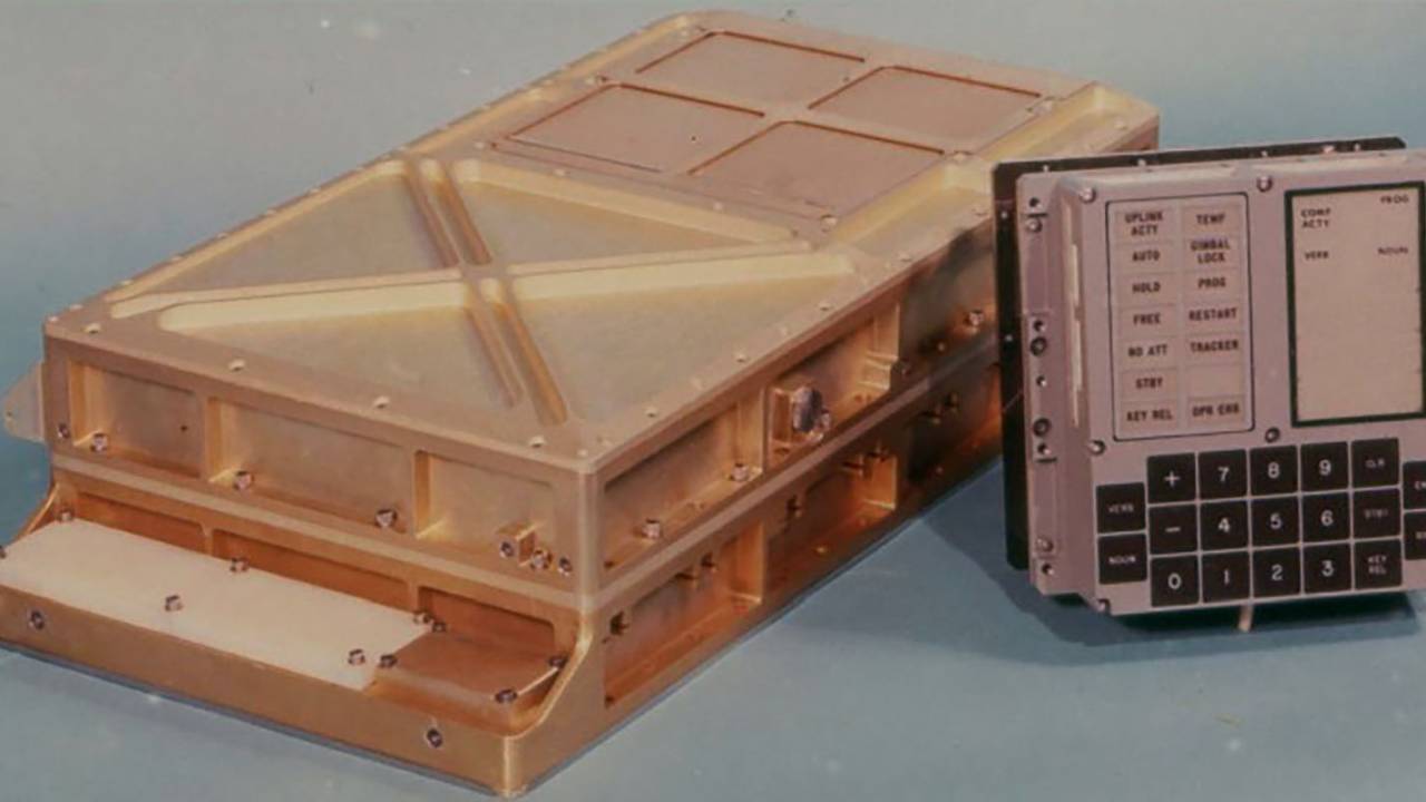 Chart compares Apollo 11 Guidance Computer to ordinary USB-C chargers