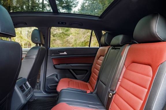 2020 Volkswagen Atlas Cross Sport Is Roomy To A Fault Slashgear