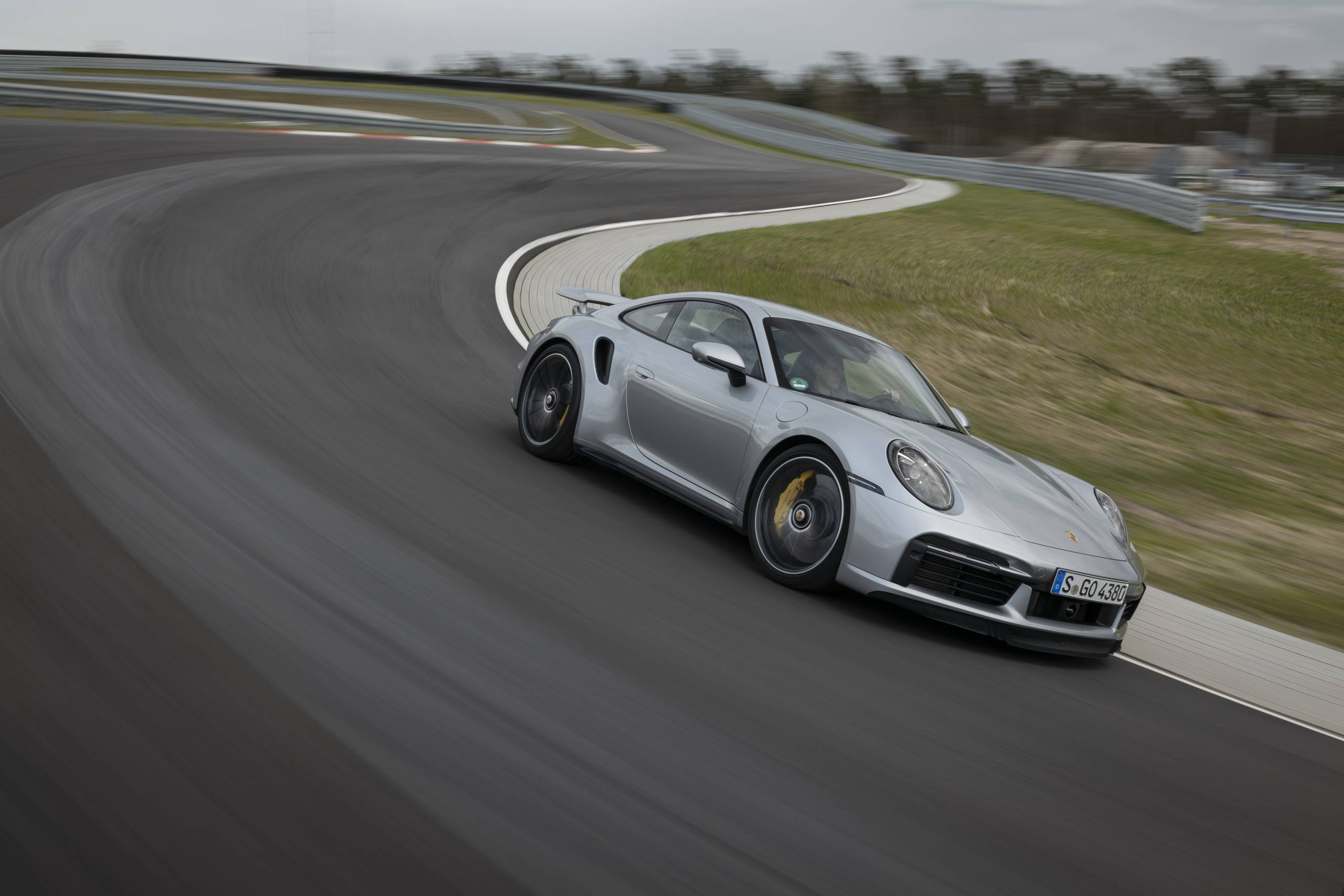 2021 Porsche 911 Turbo S receives Lightweight and Sport ...