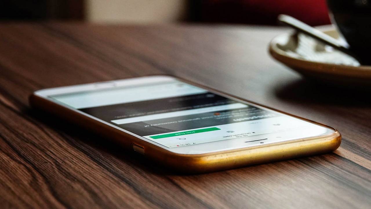 Cricket and AT&T Prepaid launch new $15 plan and ease data caps