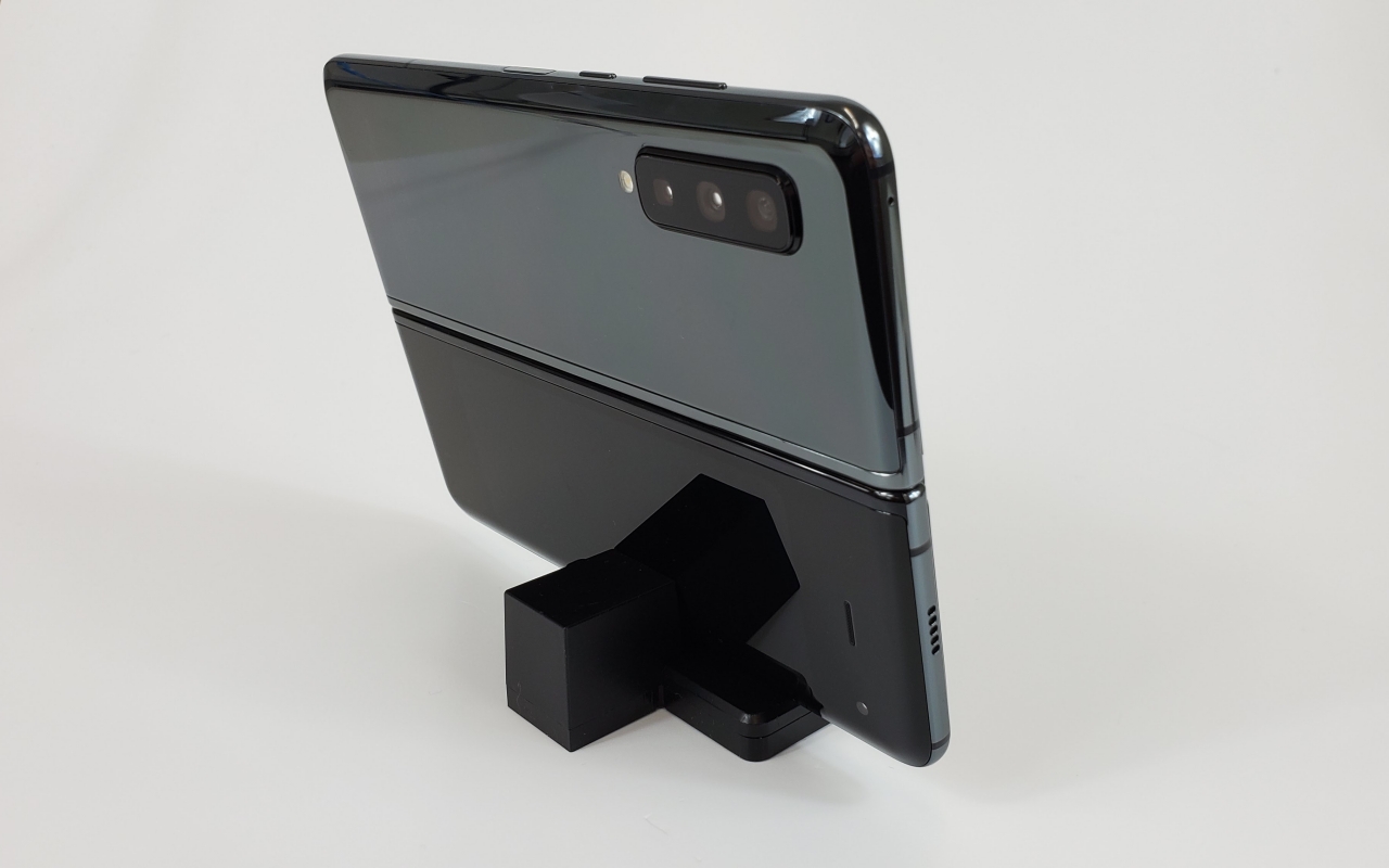 galaxy fold camera specs