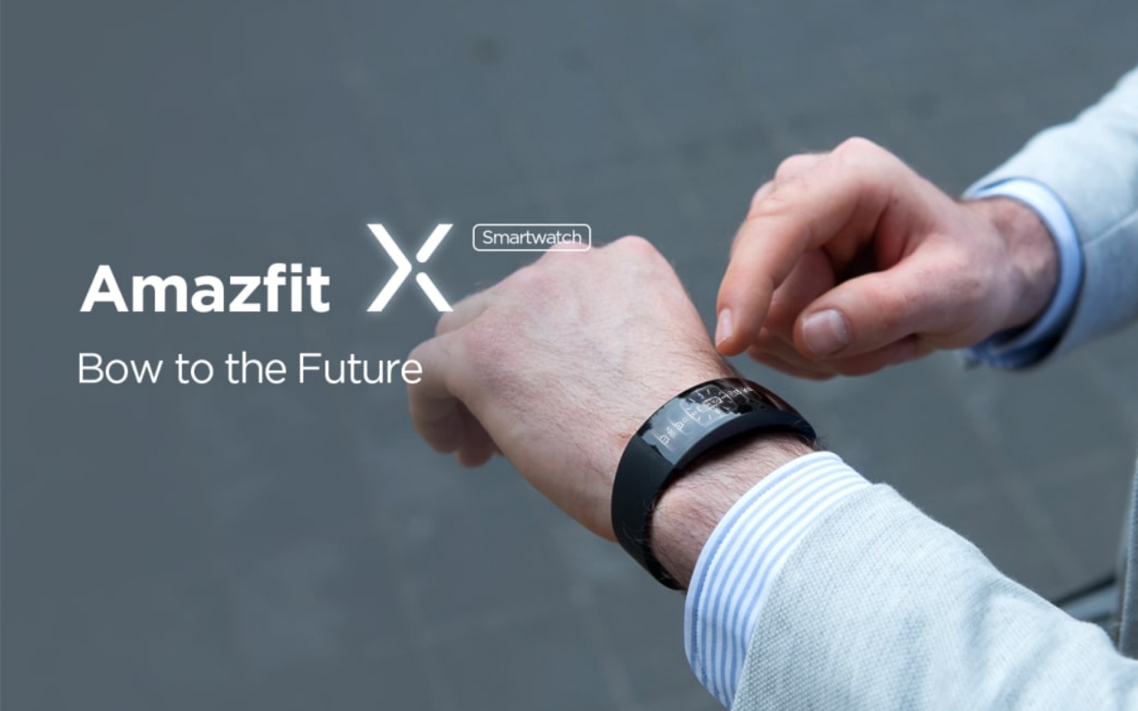 smartwatch wrist