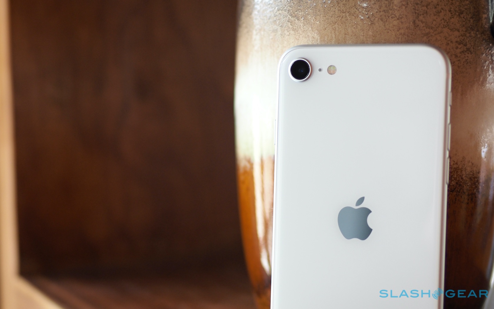 Apple iPhone SE (2020) Gallery