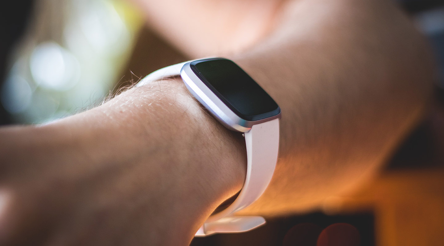 fitbit versa 4g