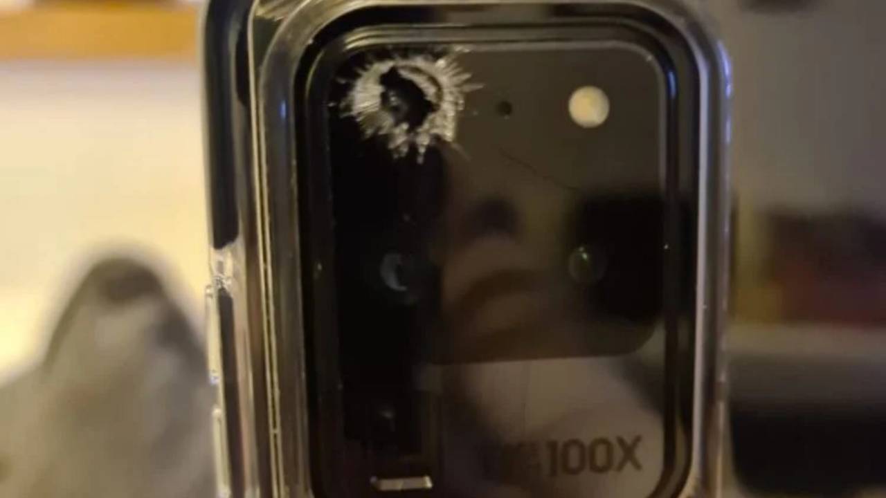 Galaxy S20 Ultra camera glass shattering blamed on alleged design flaw