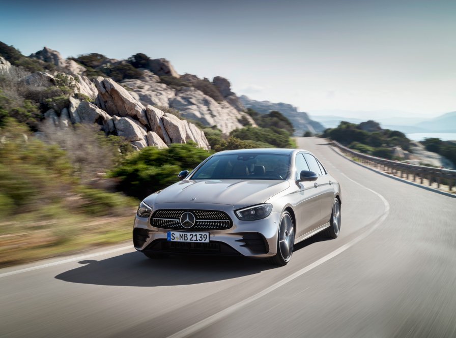 2021 Mercedes-Benz E-Class features new tech and mild ...