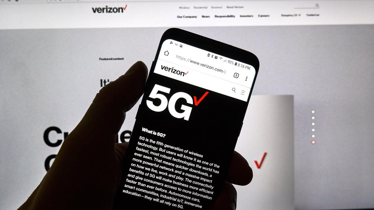 should i buy a new phone or wait for 5g