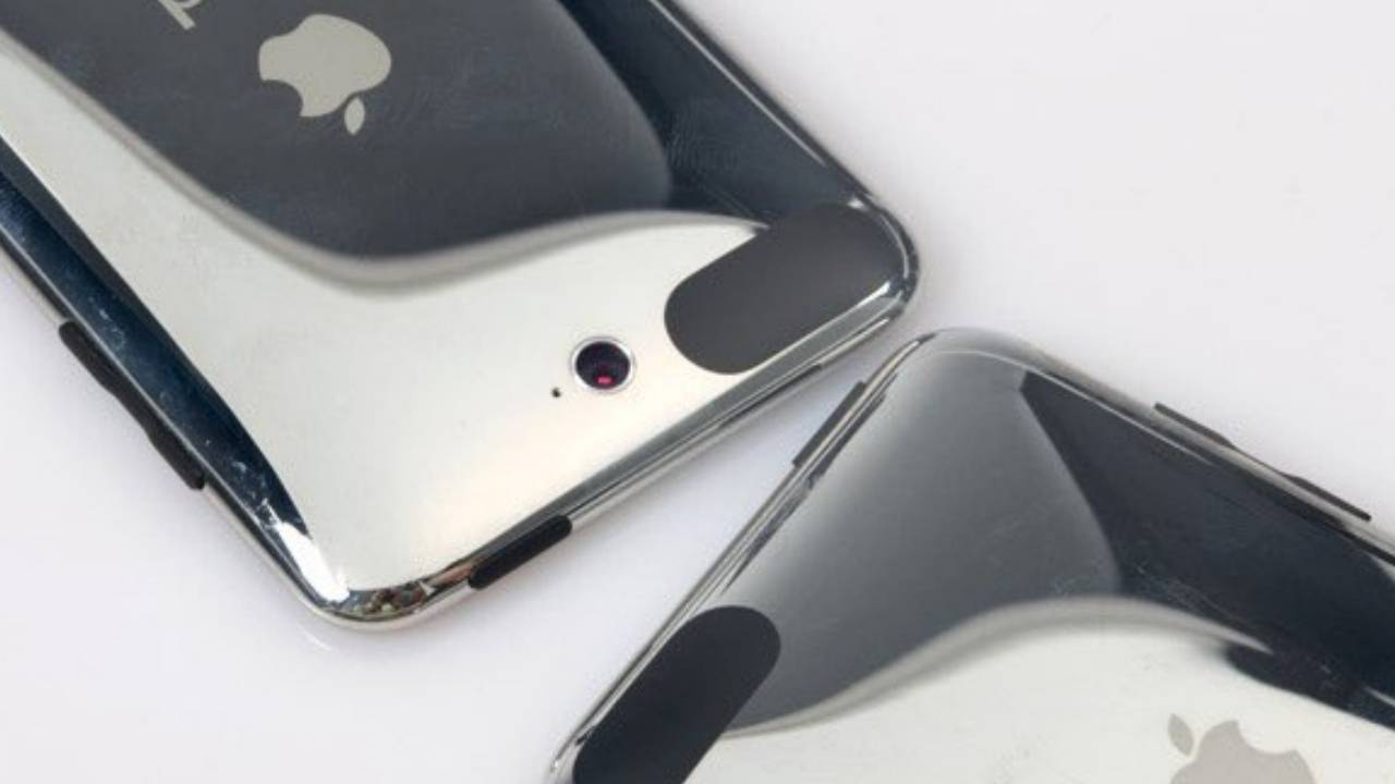 iPod Touch 3 almost had a camera with an odd location