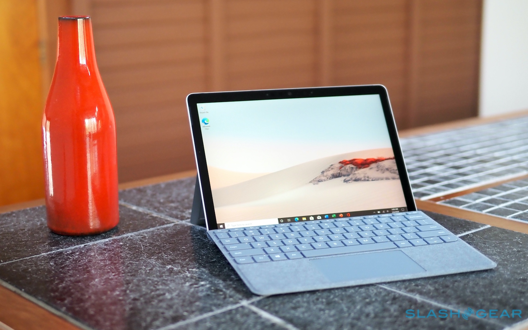 Surface Go 2 adds bigger screen to affordable Windows tablet - SlashGear