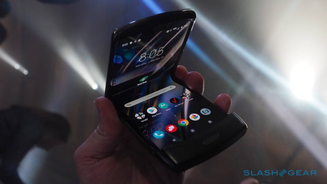 Motorola Razr 2 should have been Motorola’s first foldable phone