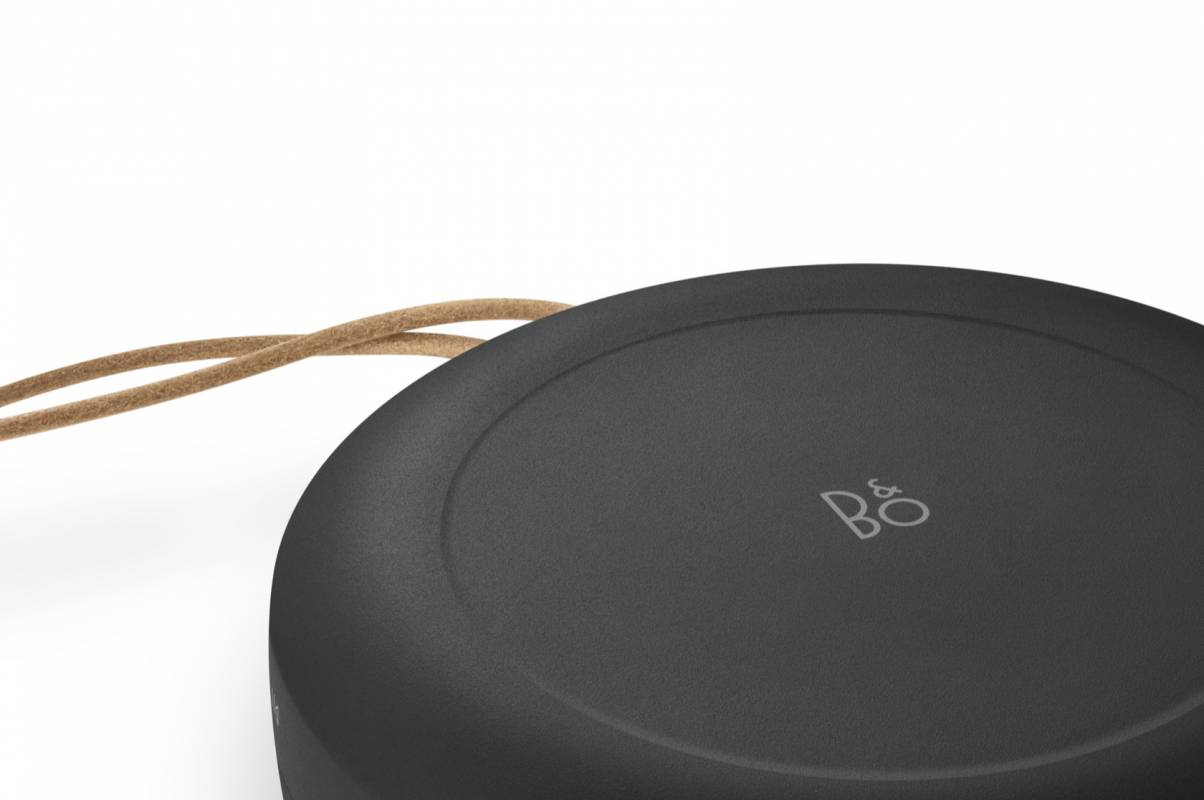 beoplay a1 alexa