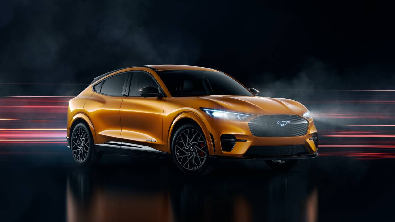 The 21 Mustang Mach E Gt Looks Pretty Epic In Ford S New Cyber Orange Slashgear The 21 Mustang Mach E Gt Looks Pretty Epic In Ford S New Cyber Orange Slashgear