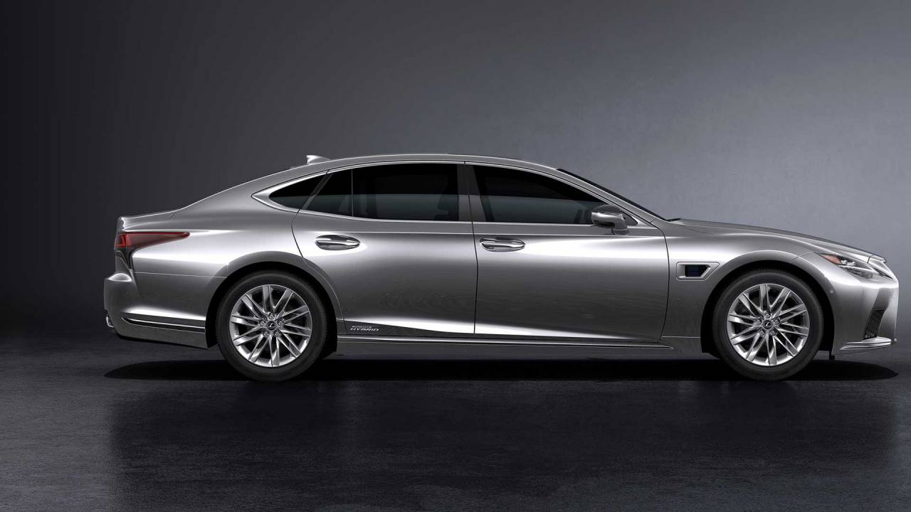 2021 Lexus LS arrives with a mild facelift and new tech