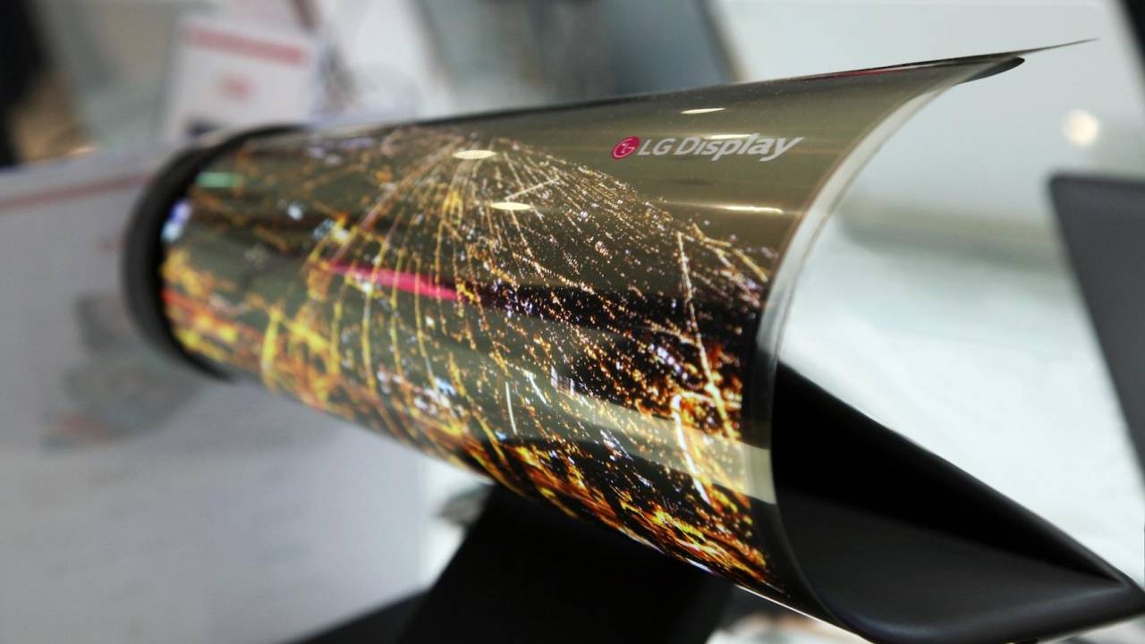 LG B Project rollable phone may launch early next year