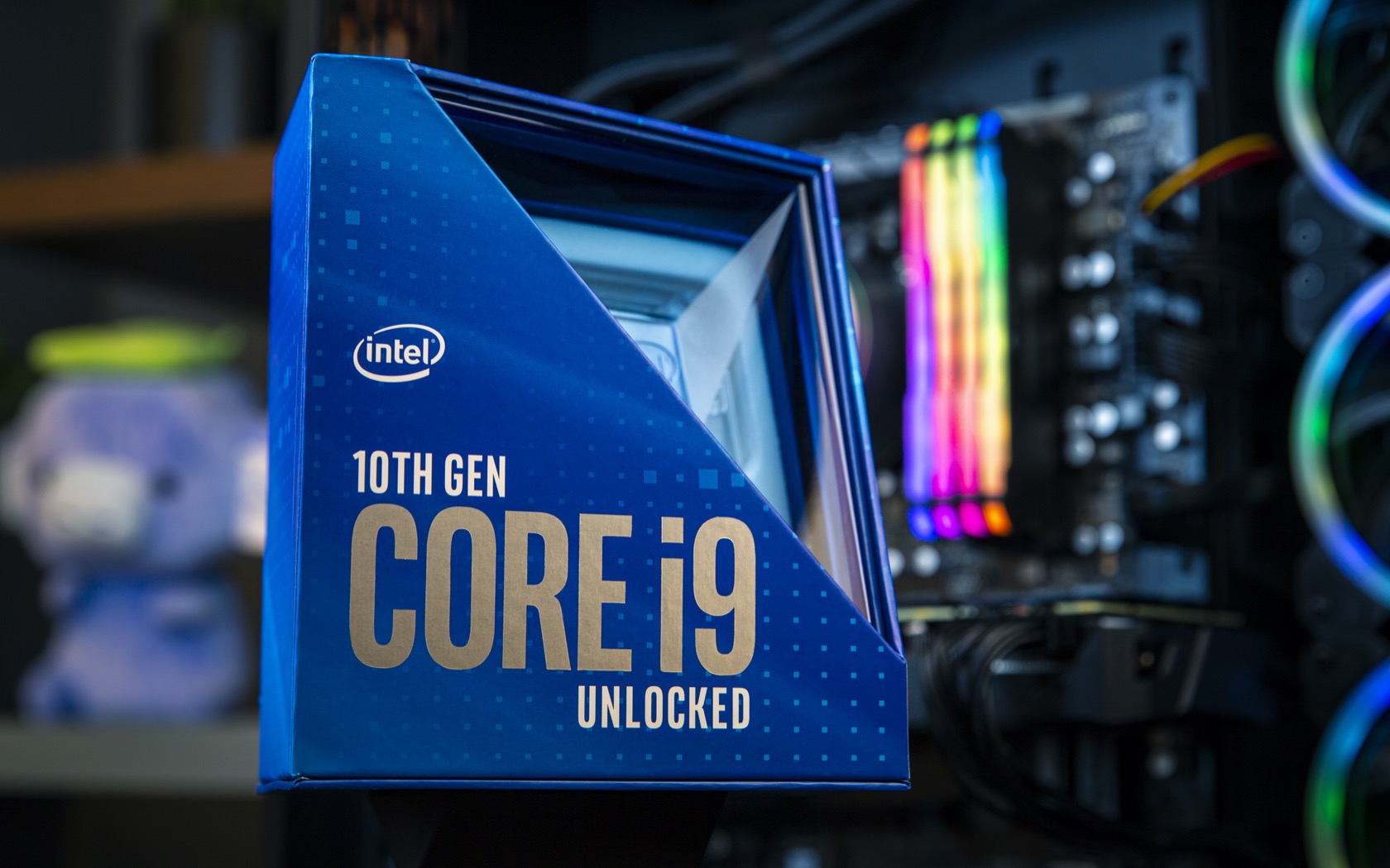 Intel Core i9 -10850K seems an awful lot like the 10900K 