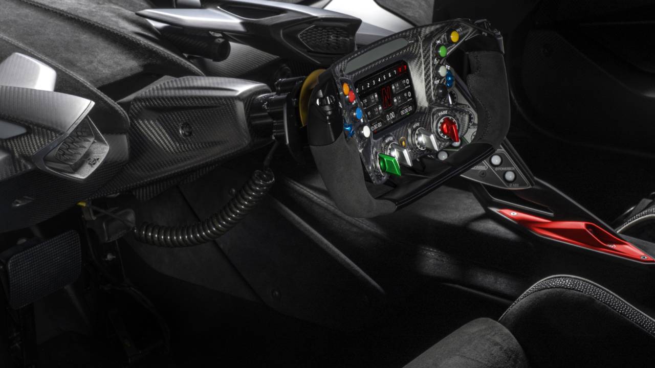 The Lamborghini Essenza SCV12’s wheel is a thing of track-focused beauty