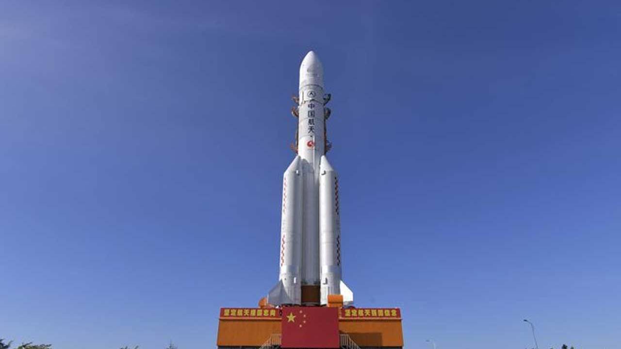 Chinese Tianwen-1 Mars mission now sits on the launch pad