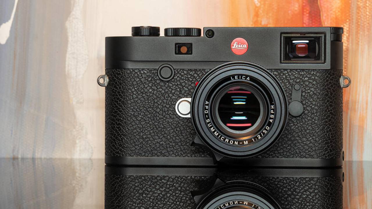 Leica M10-R adds 40-megapixel color sensor - SlashGear