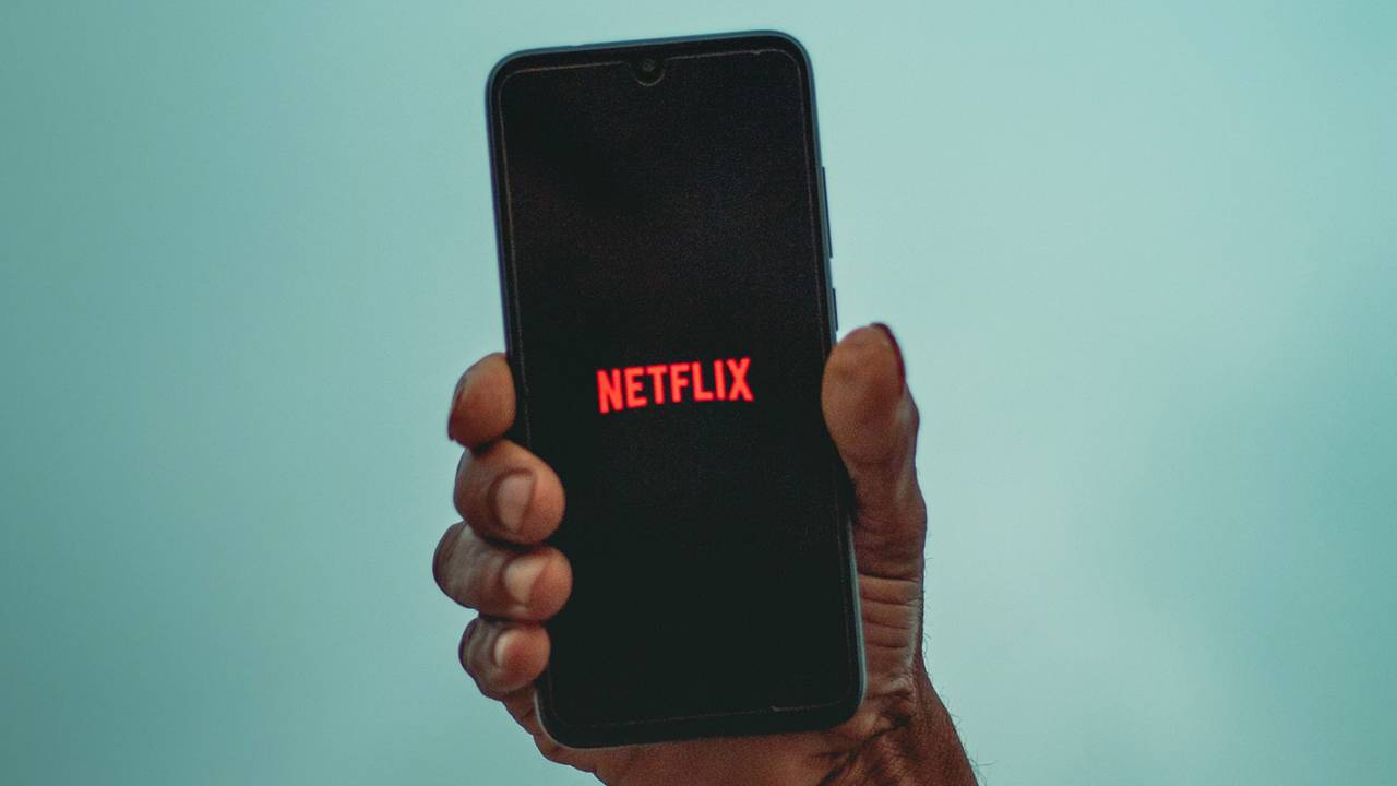 Despite controversy, Netflix is adding video speed controls on mobile