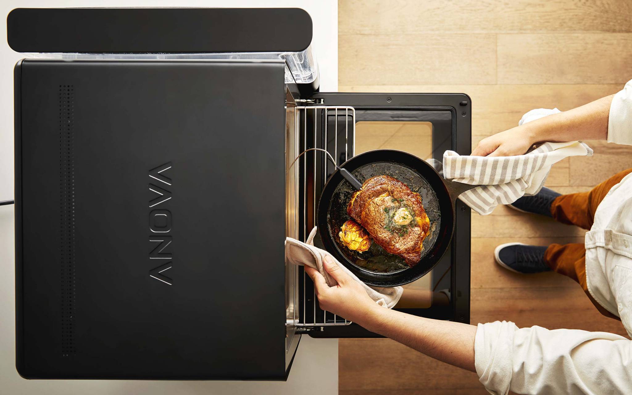 Anova Precision Oven aims to make steam combi cooking affordable