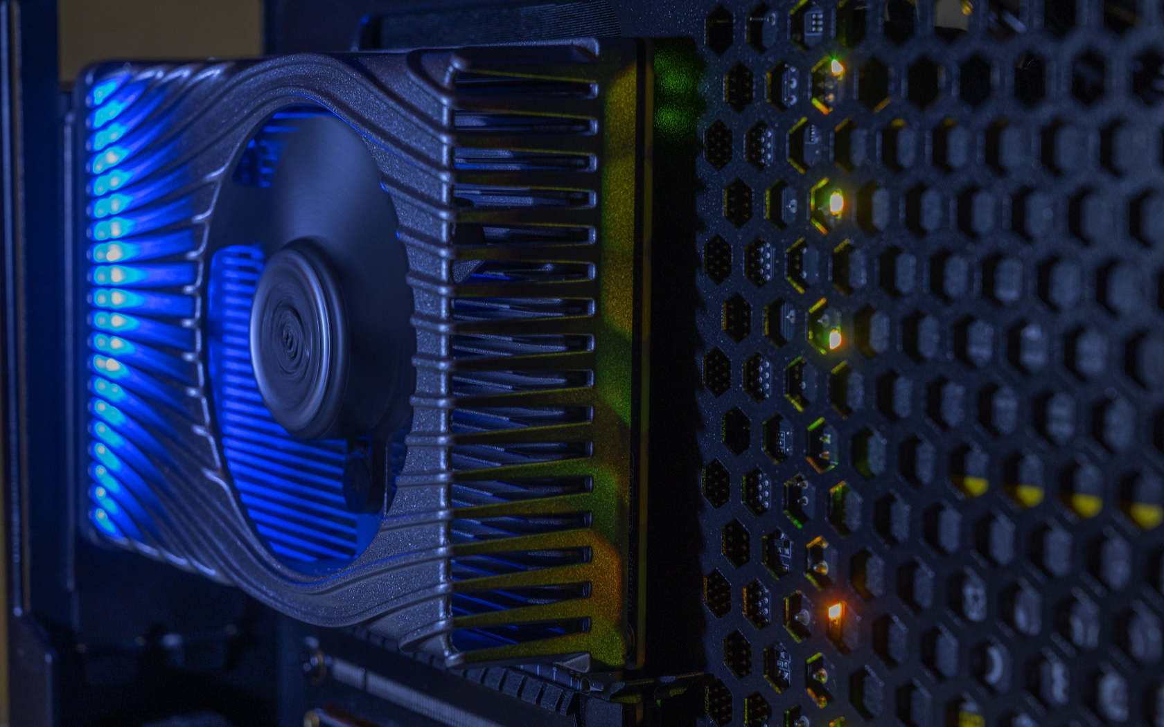 Первый публичный тест игрового графического процессора Intel Xe HPG