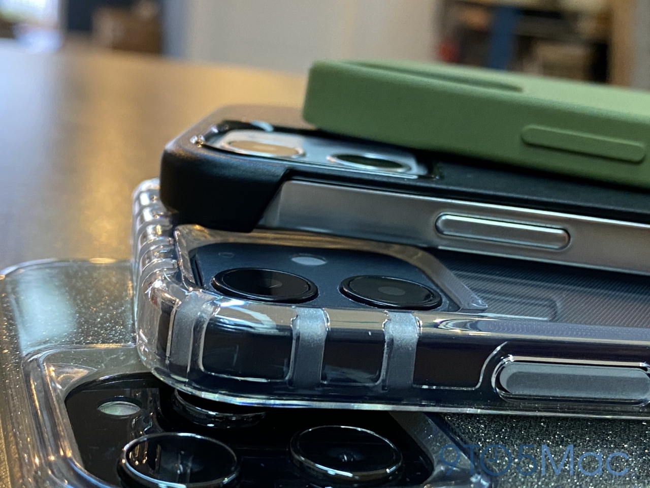 Iphone 12 Dummy Units Cases Show Iphone 4 Throwback Slashgear