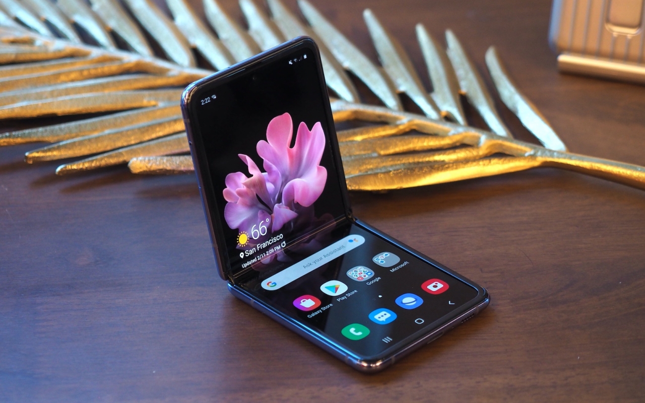 Samsung Budget Foldable Could Just Be A Cheaper Galaxy Z Flip Slashgear