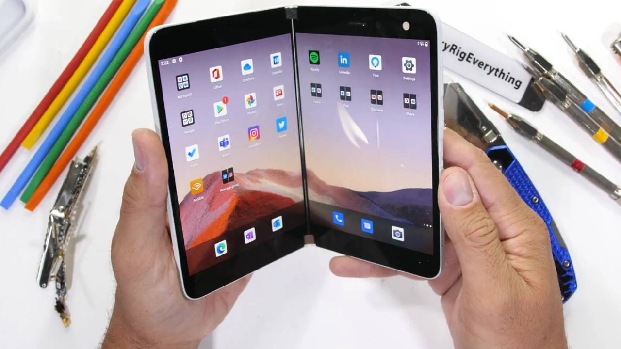 Surface Duo proves to at least be somewhat durable