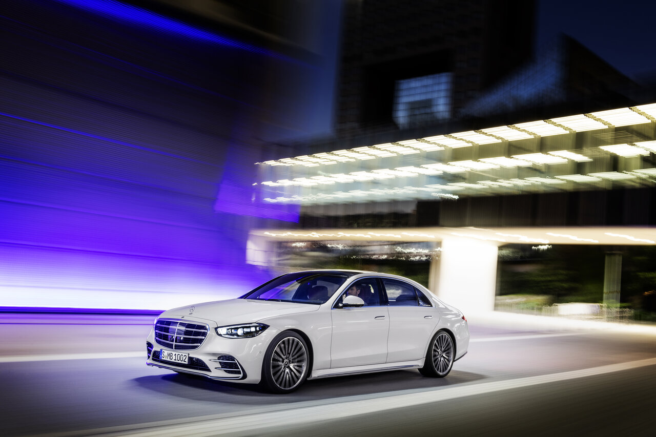 The 21 Mercedes Benz S Class Is A Luxury And Tech Showcase Slashgear The 21 Mercedes Benz S Class Is A Luxury And Tech Showcase Slashgear