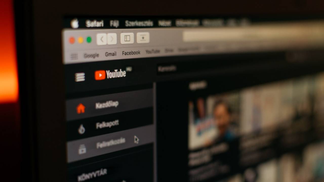 YouTube PiP mode stops working on iOS 14, except for Premium subscribers