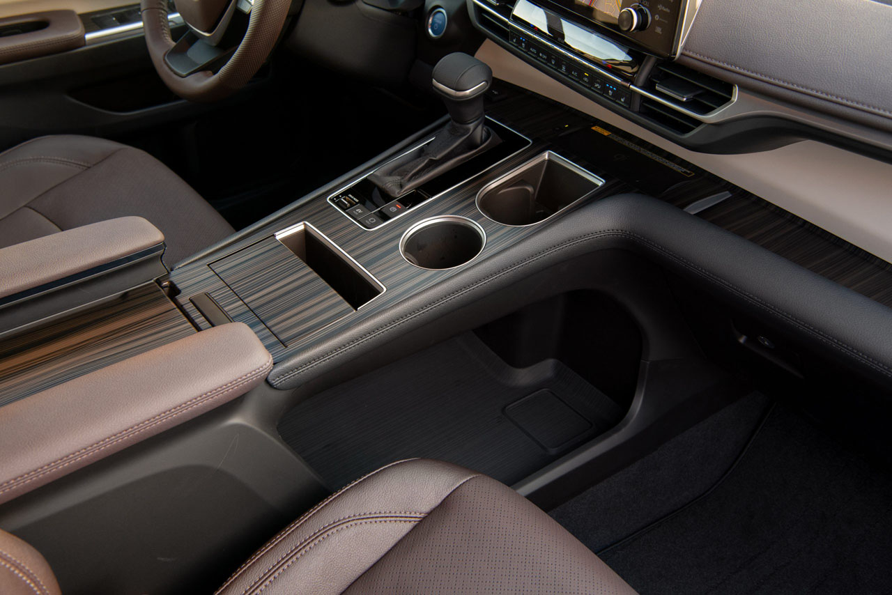 2021 Toyota Sienna Middle Seat Removal
