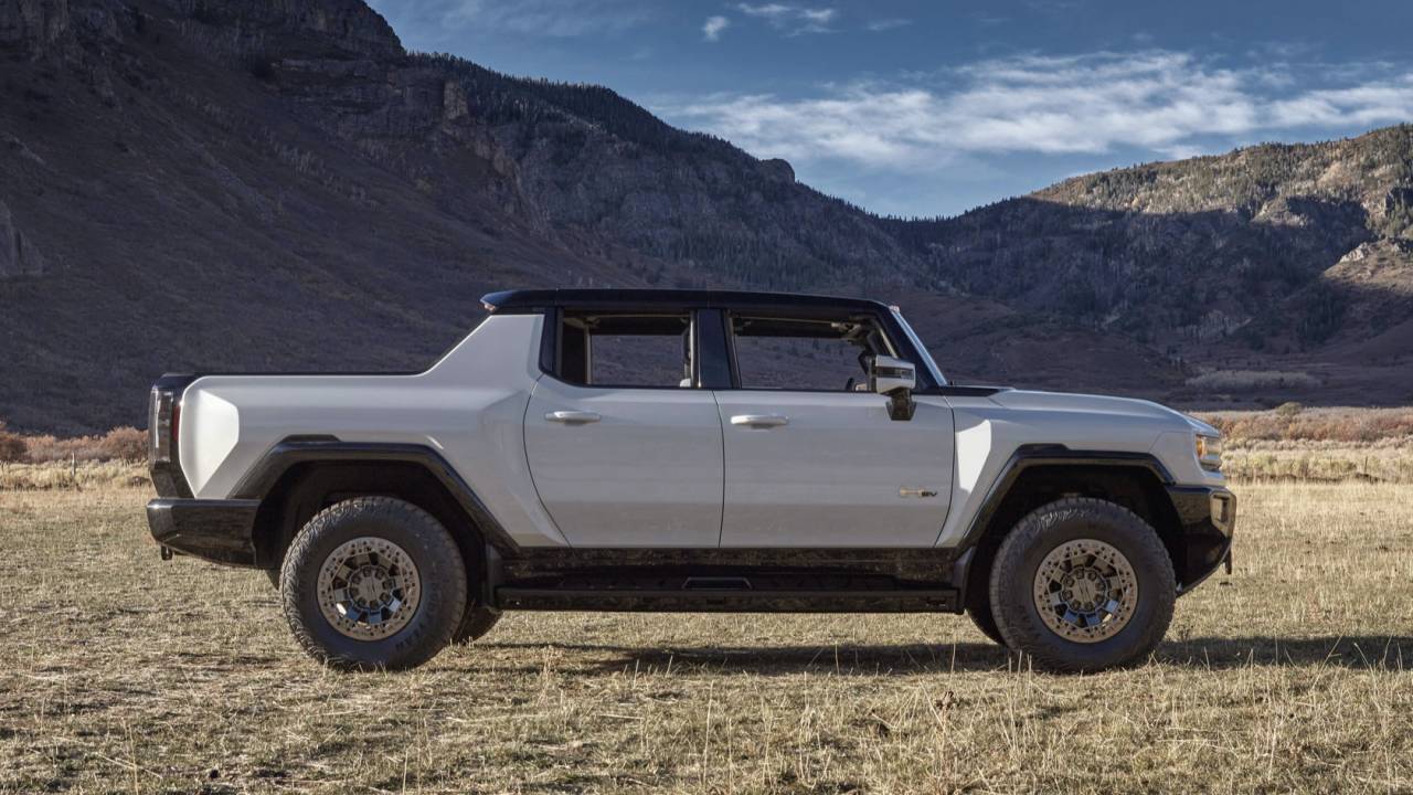With Every Hummer Ev Edition 1 Reserved In A Flash Gmc Makes An Unbelievable Promise Slashgear