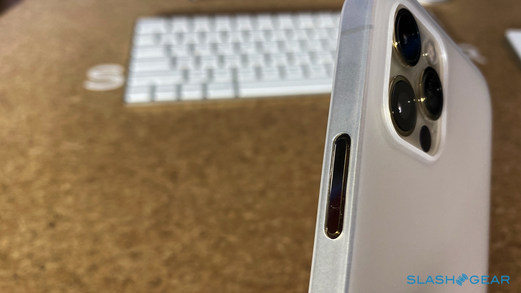 The Gold Iphone 12 Pro Is Just So Darn Pretty Hands On Slashgear The Gold Iphone 12 Pro Is Just So Darn Pretty Hands On Slashgear