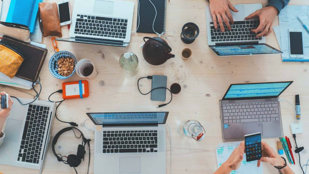 Dropbox’s new family plan offers 2TB of data and a ‘family room’