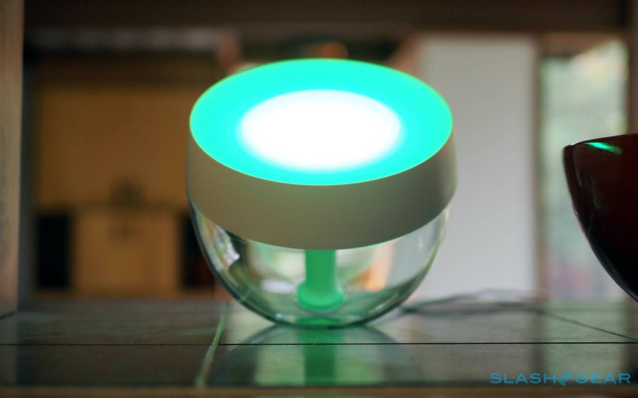 iris table lamp