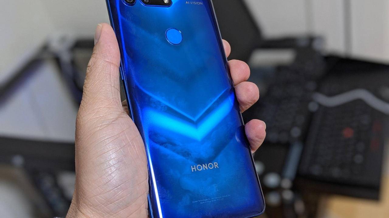 Huawei confirms complete sale of Honor business