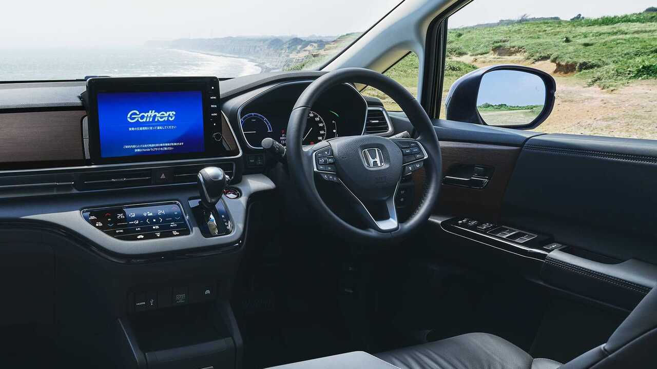 2021 Honda Odyssey Jdm Model Gets Outward Extending Seats Slashgear