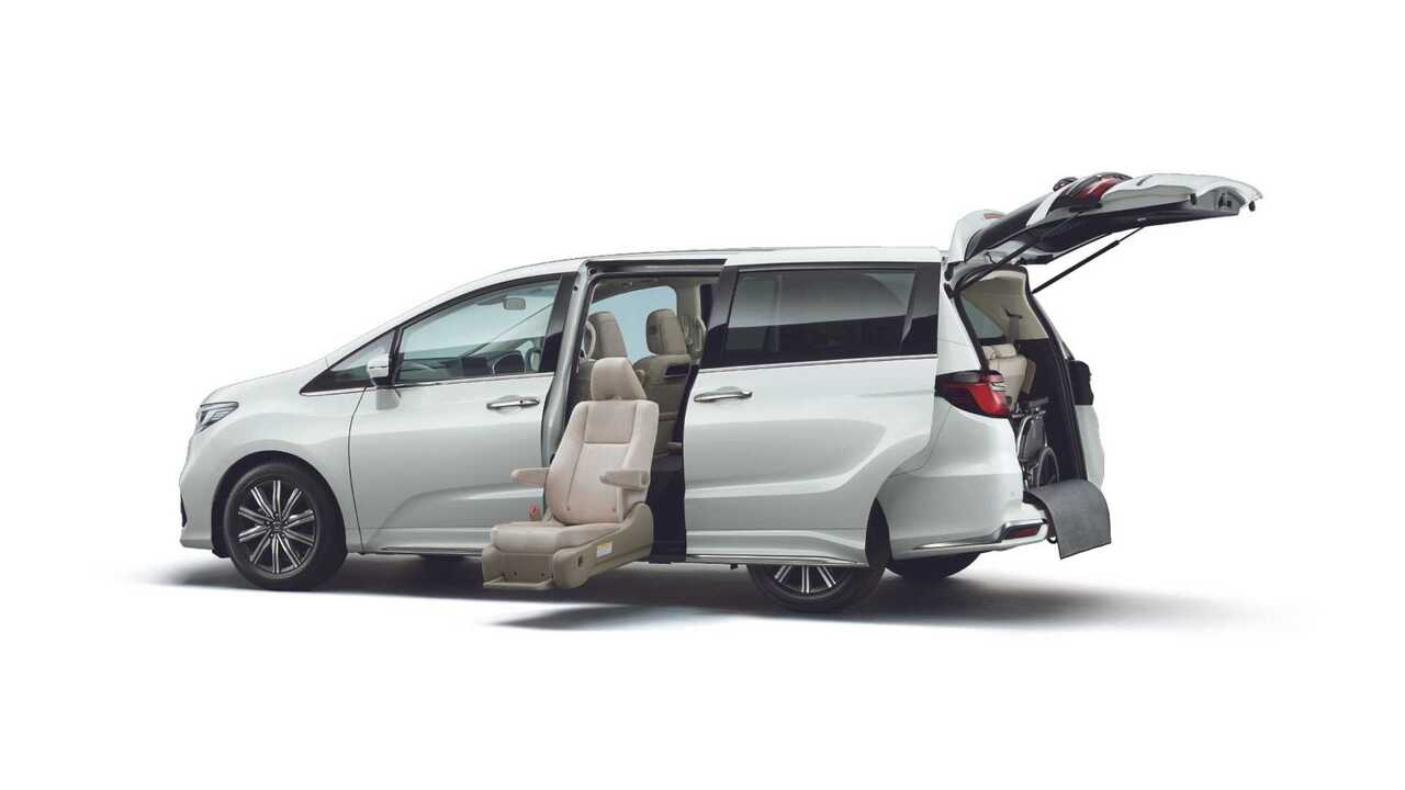 2021 Honda Odyssey Jdm Model Gets Outward Extending Seats Slashgear