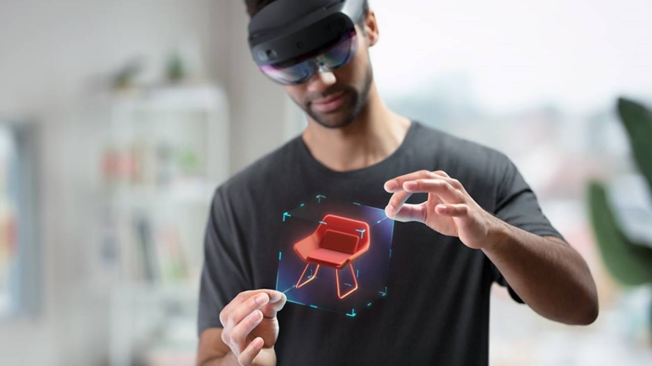 HoloLens 2 Developer Edition lands in the US, platform expands globally