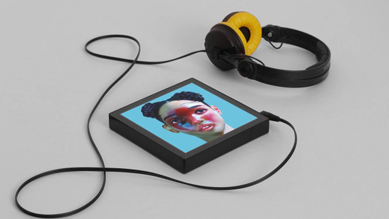 Sleevenote is a retro-futuristic music player for album art